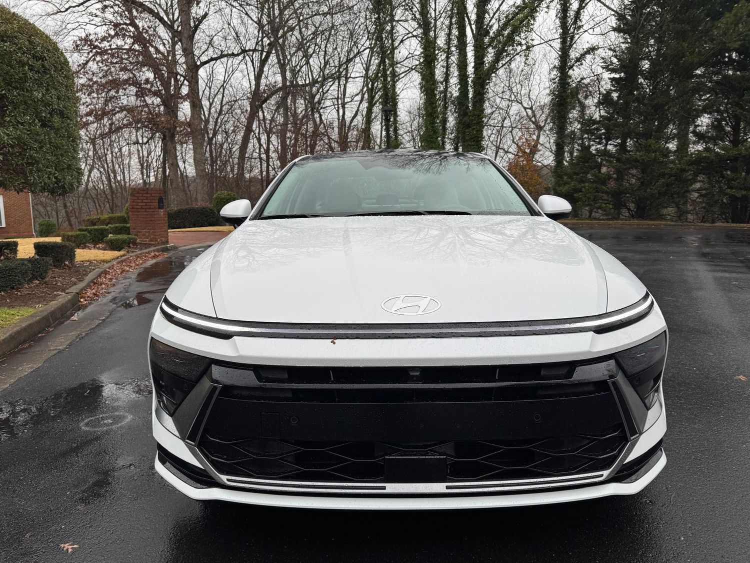 The new-generation Sonata Hybrid, up close.